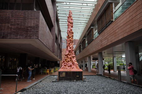 Università  di Hong Kong rimuove statua commemorativa Tiananmen
