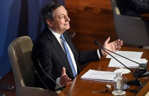 Ffp2 e super green pass per tutto, anche un caffè: il decreto per le feste