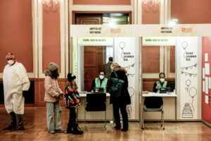 Calano i contagi in Germania, 10