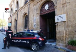 Droga: operazione Cc in Sicilia; 26 misure cautelari
