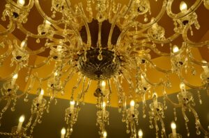 Ladri di lampadari a Misilmeri
