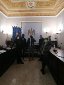 Mozione di sfiducia a Chiaramonte, consiglieri occupano aula
