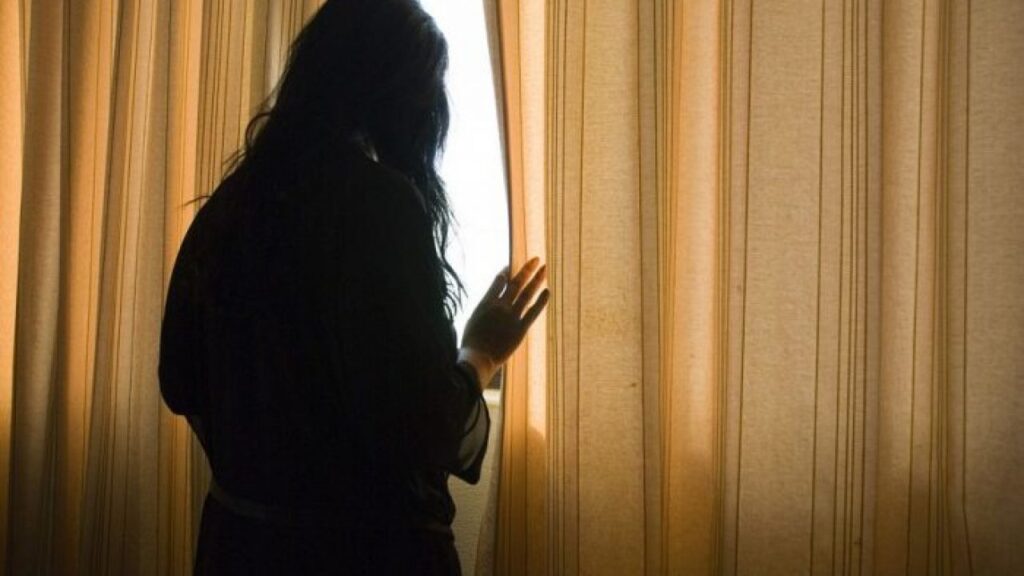 Laura, 54 anni, da 9 mesi aspetta l&rsquo;intervento per il tumore