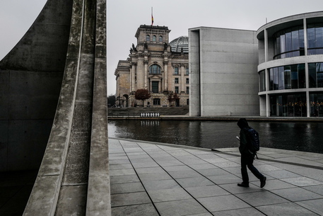 Covid: Germania, oltre 110 mila contagi in 24 ore