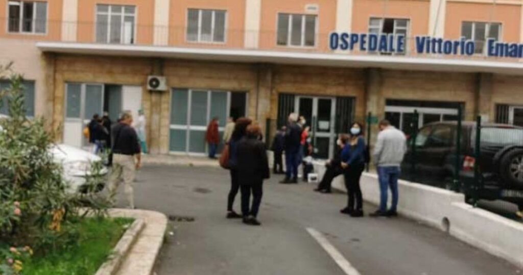 Gela, 7 sanitari positivi: chiude terapia intensiva