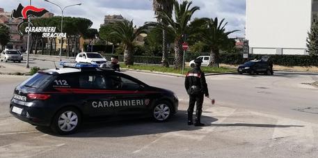 Ordigno artigianale esplode davanti autolavaggio a Siracusa
