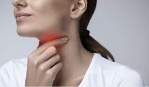 Omicron, gli 8 sintomi rivelatori