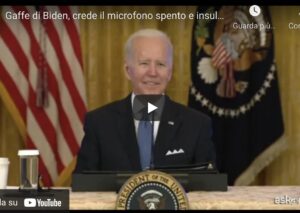 Gaffe di Biden, insulta giornalista pensando di avere microfono spento