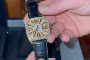 Pacco dalla Sicilia a Conor McGregor, dentro c’è un regalo pazzesco