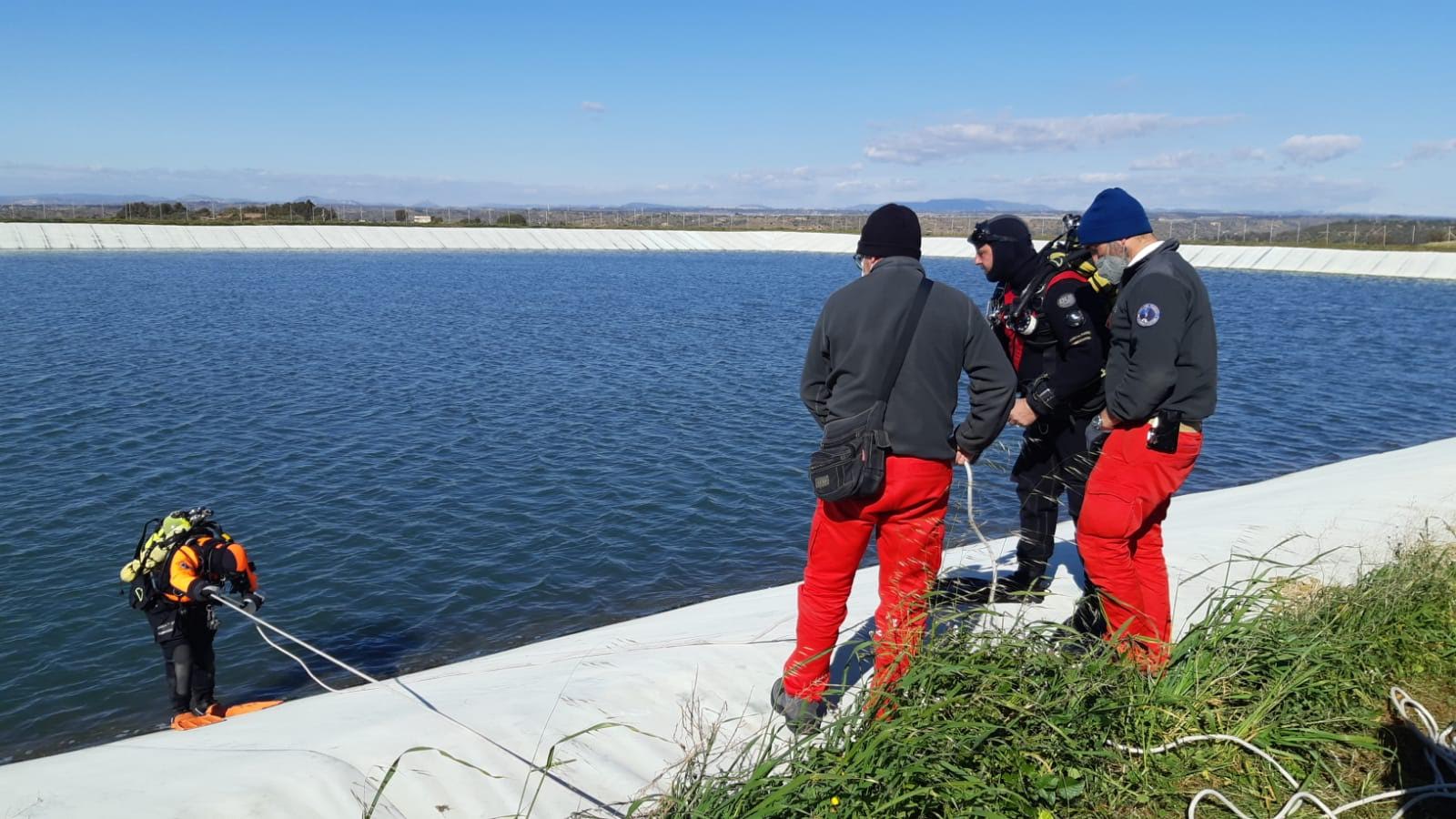 Operaio agricolo disperso in una vasca irrigua, forse annegato. FOTO