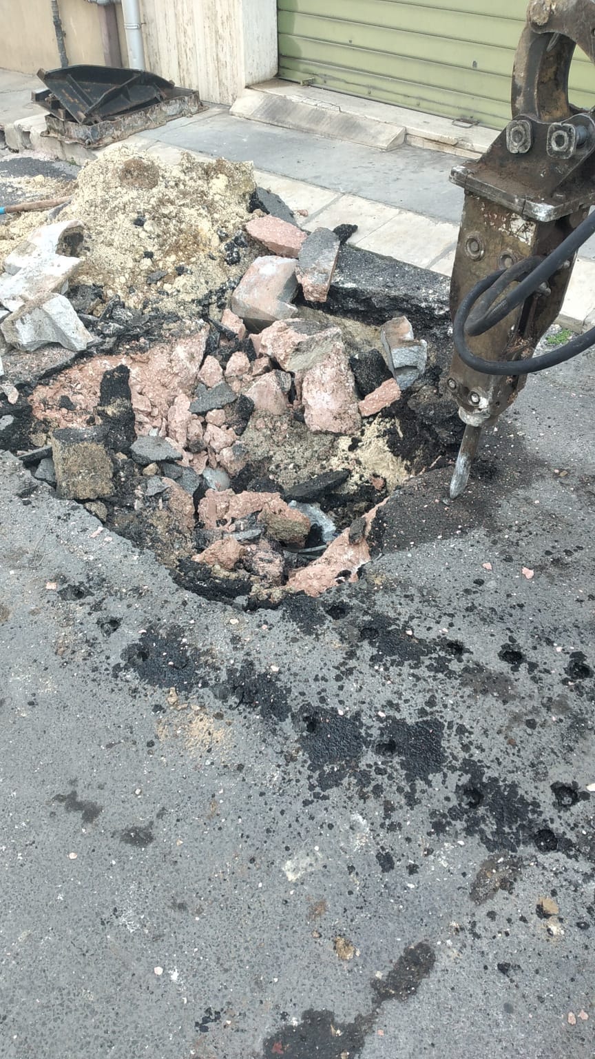 Vittoria, Open Fiber danneggia la rete idrica FOTO VIDEO