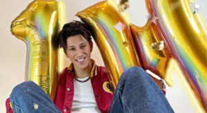 Tenta di difendere la madre e viene ucciso a 22 anni dal compagno di lei