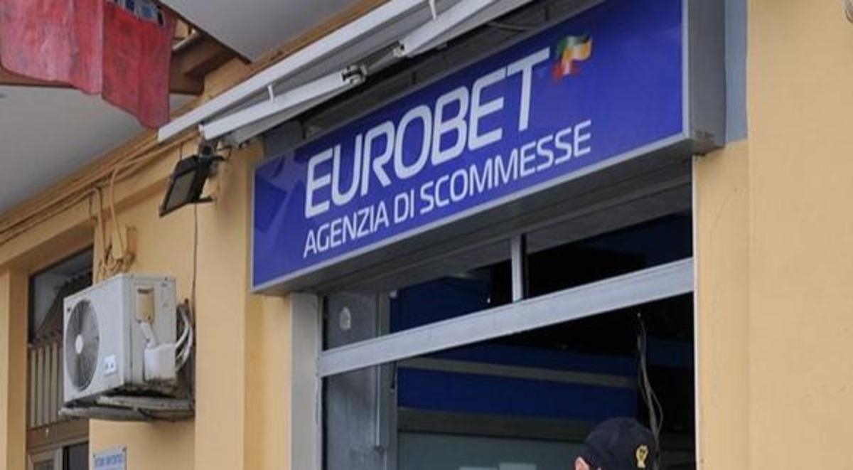 Rapina all’Eurobet di Santa Croce, due arresti