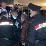 Via le mascherine al chiuso, stadi e discoteche gremite: la boccia passa alla Regione