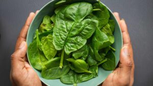 Spinaci: proprietà, benefici del “superfood”