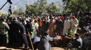 Un altro bimbo in un pozzo