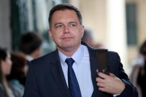Bce: Kazimir, chiudere il Qe in estate