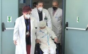 Covid: guarisce paziente di 102 anni