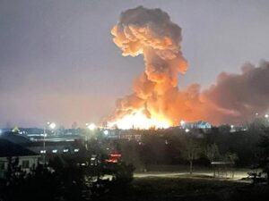 Putin invade il Paese e minaccia il mondo: “Chi interferisce sperimenterà conseguenze mai viste”