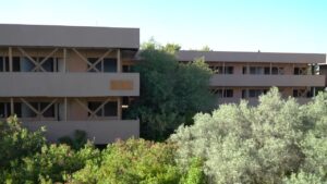 Comiso, ex base Nato: 200 posti per i profughi ucraini, ci vuole un milione