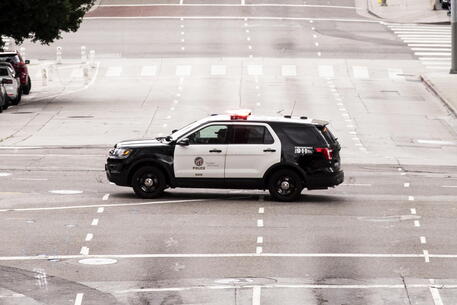 Usa: padre uccide 3 figli e si suicida in chiesa California