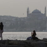 Covid: Turchia rimuove obbligo mascherine all'aperto