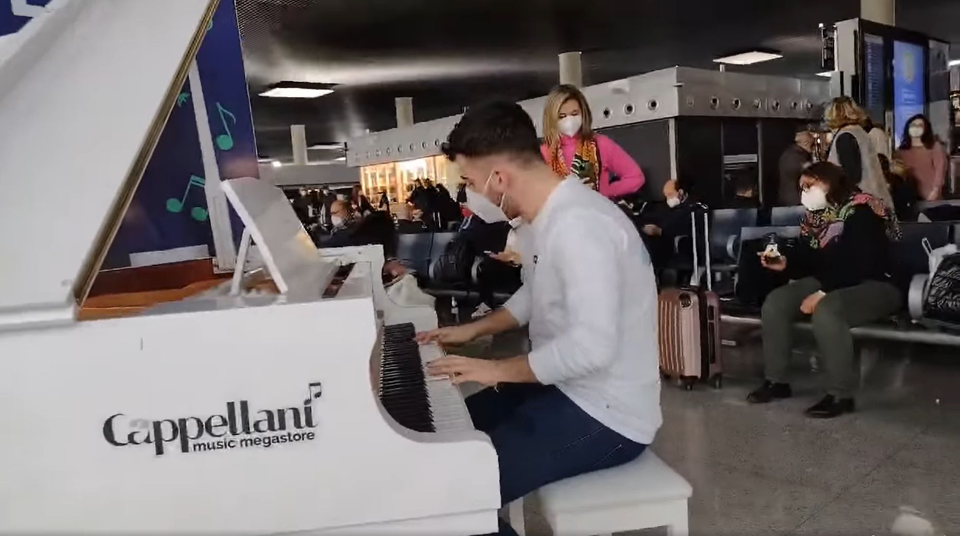 Aeroporto di Comiso, perché no un pianoforte come a Fontanarossa? VIDEO