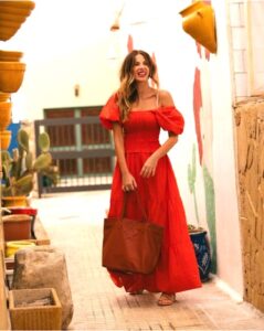 Alessia Marcuzzi pubblica nuovi scatti a Marzamemi