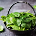 Vitamina K: i benefici a cosa serve e come assumerla