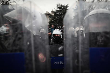 Istanbul: arresti prima della manifestazione dell’8 marzo