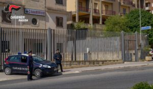 Deteneva e confezionava droga in casa, arrestato 31enne ispicese