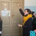 Simone Cristicchi ringrazia i bambini di Vittoria VIDEO
