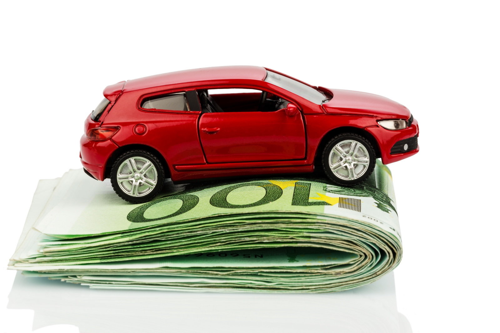 Bonus Auto a fine marzo: 6.000€ sull’elettrico, ma anche benzina e diesel