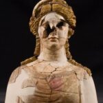 Un antico idolo cicladico proveniente da Atene in mostra a Siracusa