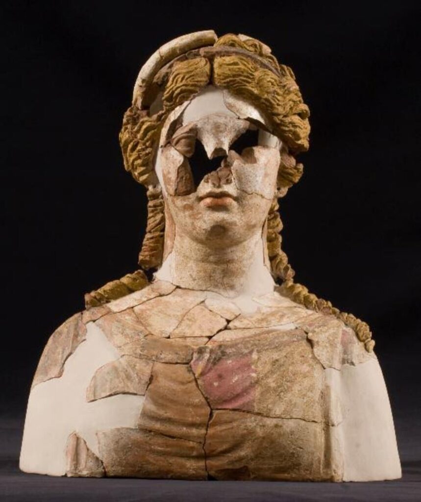 Un antico idolo cicladico proveniente da Atene in mostra a Siracusa