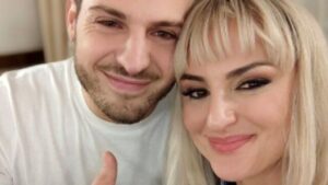 Arisa conferma l’amore con Vito Coppola
