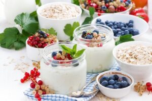 Dieta dello yogurt: il piano alimentare per perdere 3 kg in 5 giorni