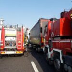 Camionista muore travolto da un tir nel Bresciano