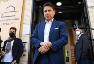 Conte, su spese militari no a fughe avanti nel Def