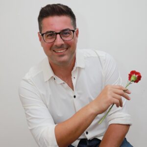 Paolo Monaca sostiene De Luca alla Regione, Leontini lo revoca