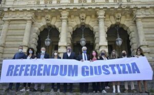 Referendum: P