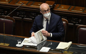 M5s:D'Incà , chiediamo rispetto ma governo non in discussione