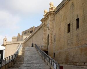 Papa: domani viaggio a Malta nel segno dell'accoglienza