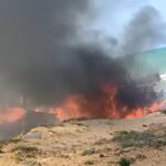 Incendio a San leone, locale sulla spiaggia in fiamme VIDEO