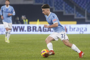 Calciatore della Lazio picchiato e derubato dell'auto