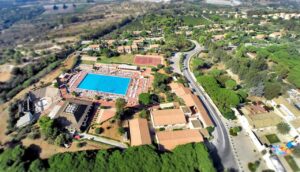 Ragusa, in vendita all'asta, a 14 mln di euro, il villaggio Kastalia