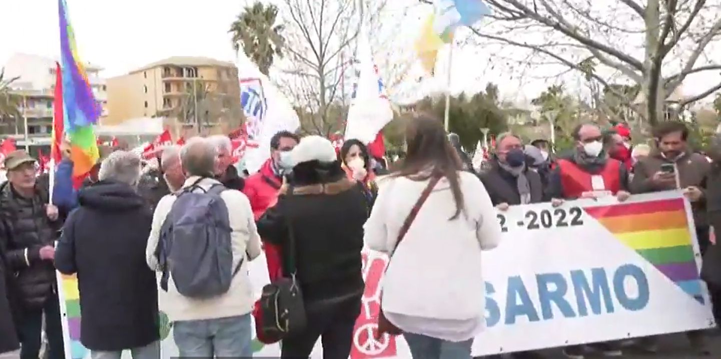 Comiso c’è, in migliaia alla Marcia della Pace VIDEO