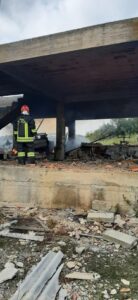 Le foto della fabbrica di giochi d'artificio esplosa a Ispica