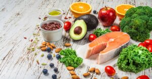 Colesterolo alto? La dieta per abbassarlo, alimenti si e no