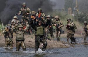 Mariupol, i marines ucraini si uniscono a battaglione Azov
